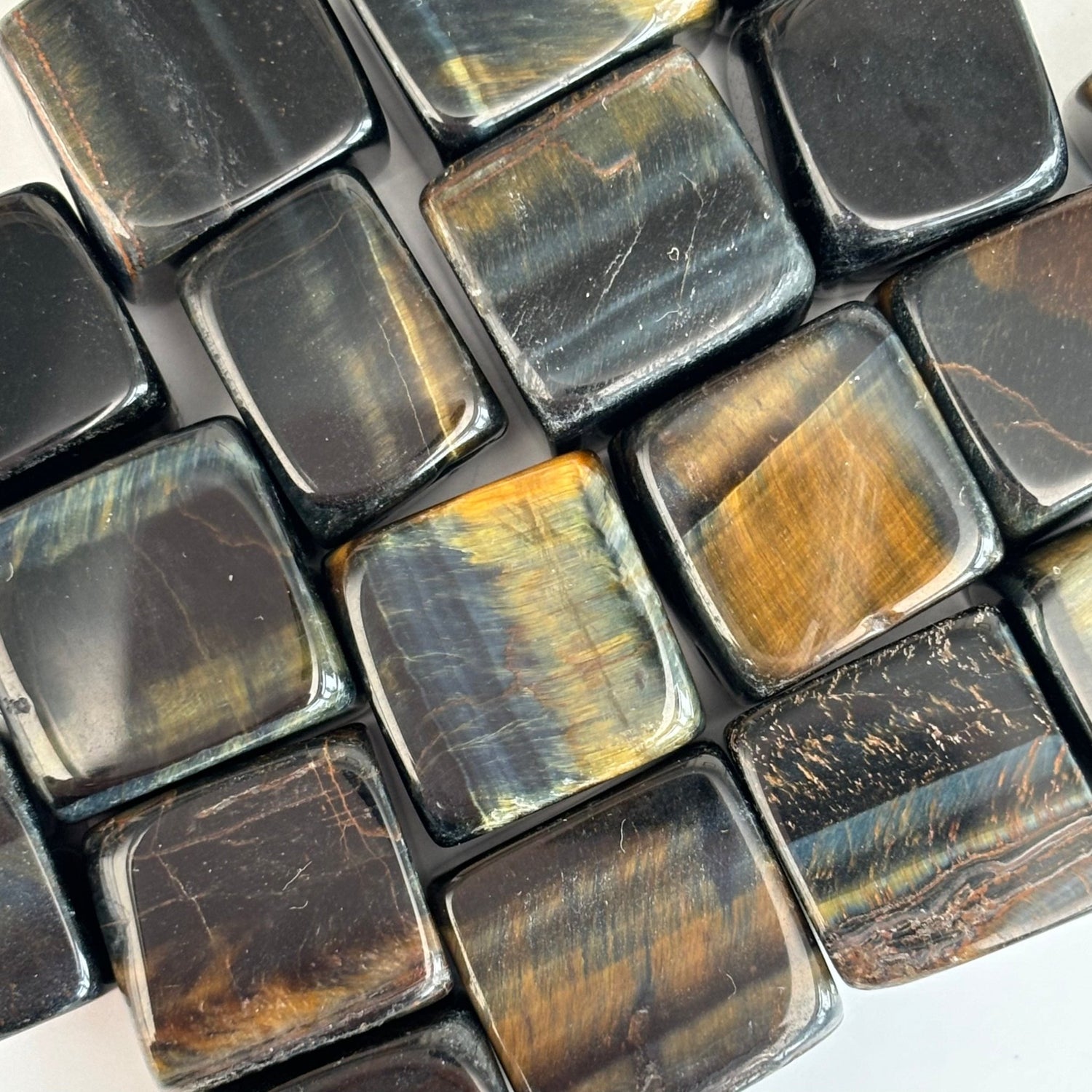 Wholesale Tiger’s Eye Crystals - UK Wholesale Crystals