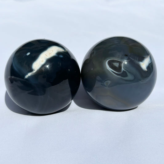 Orca Agate Spheres Bundle 787g 2 Pieces