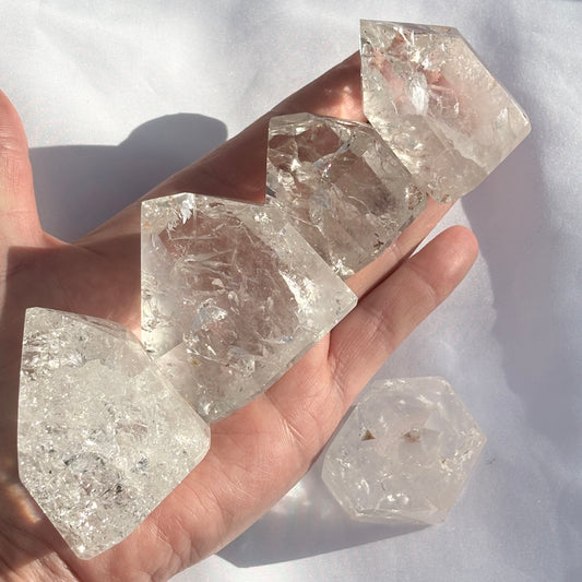 Brazilian Clear Quartz Points 537g 5 Pieces